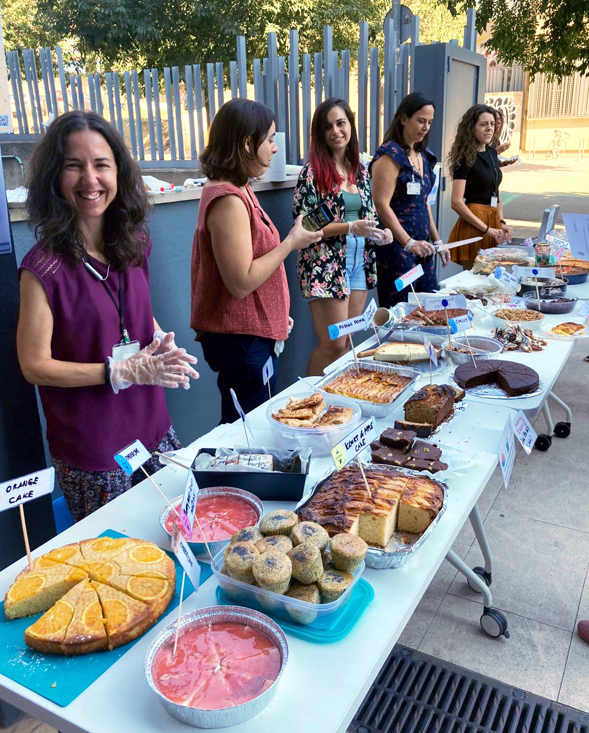 A few PCBaker volunteers running a bake_sale